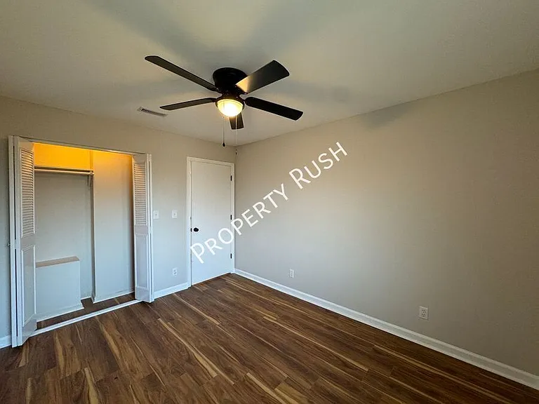 2945 Old Britain Cir — Photo 30