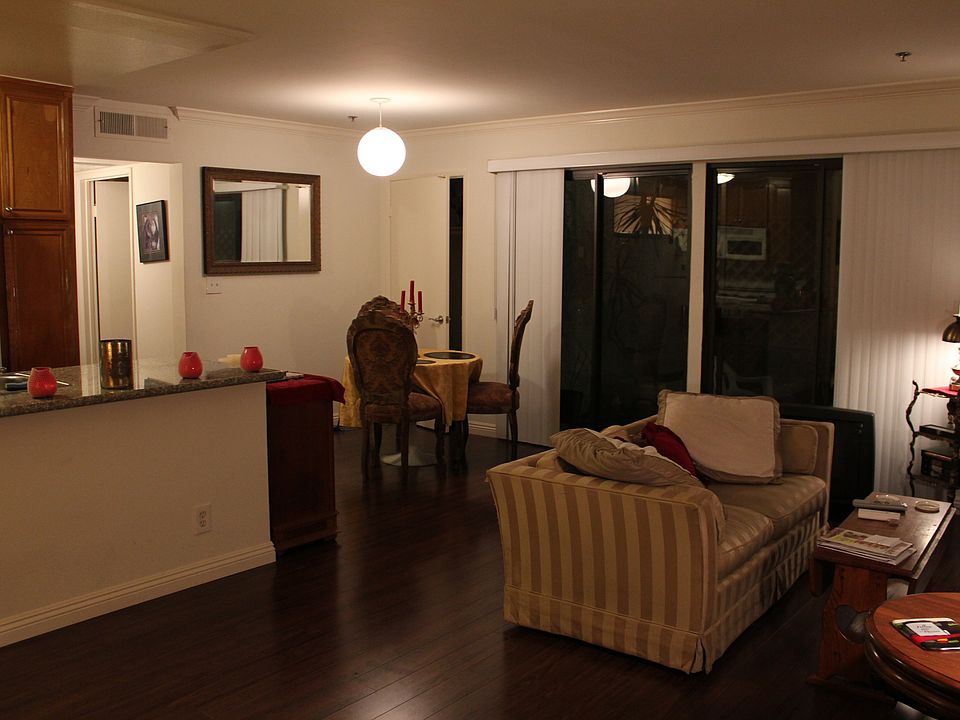 Living Room from entry