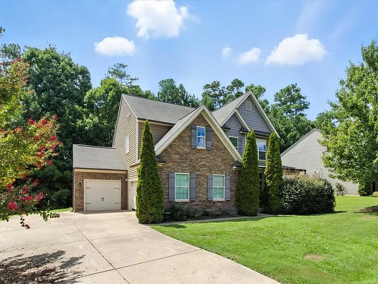 54 Hemlock Green Ln — Photo 2