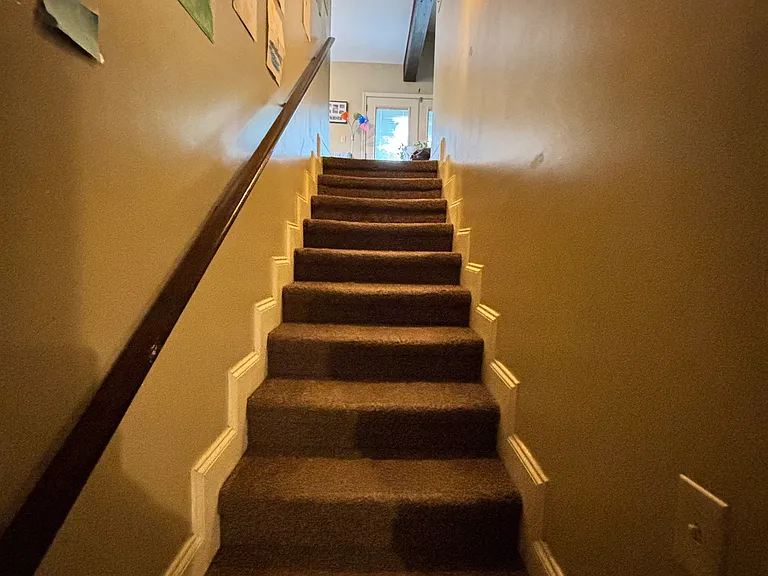 539 S Cox St #2 — Photo 8