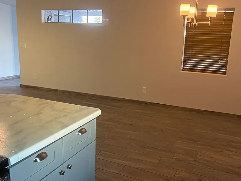 2336 W Orange Dr — Photo 5