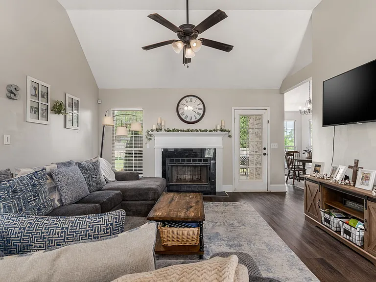 428 Cross Creek Way — Photo 31