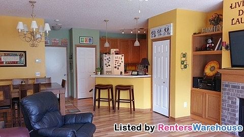 2nd image of 15664 Emerald Dr N Unit 4