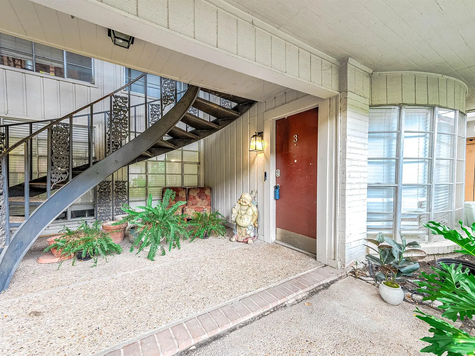 1 bed, 1.0 bath, 820 sqft, $1,300 — Photo 3