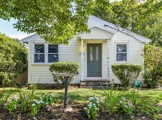 14 Winfield St, Dedham, MA 02026