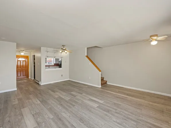 412 Hendrix Street image 4 of 27