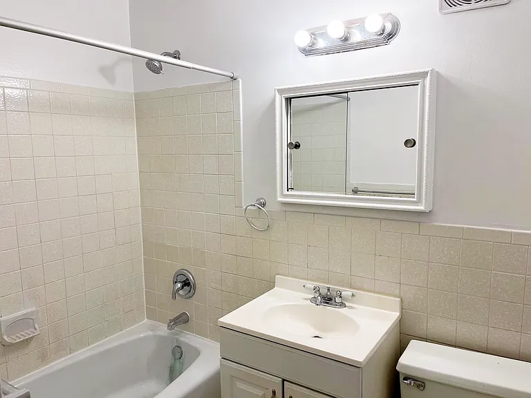 27 Northill St #3A — Photo 6