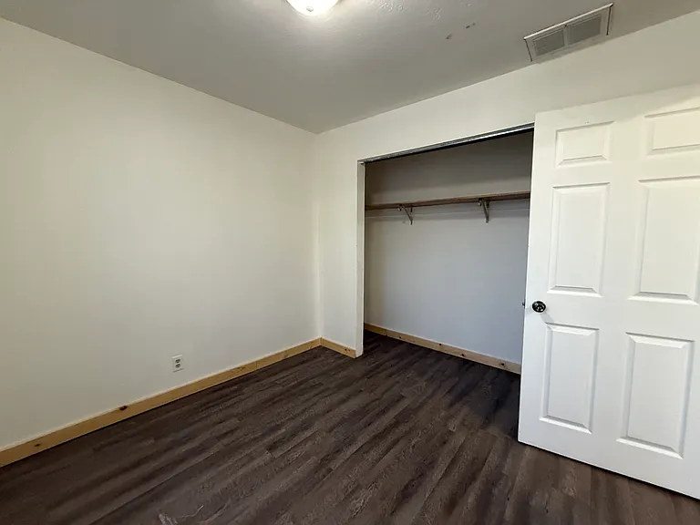 115 2nd St W #2 — Photo 6