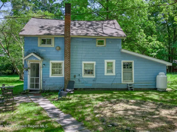 121 Tinker Street, Woodstock, NY 12498