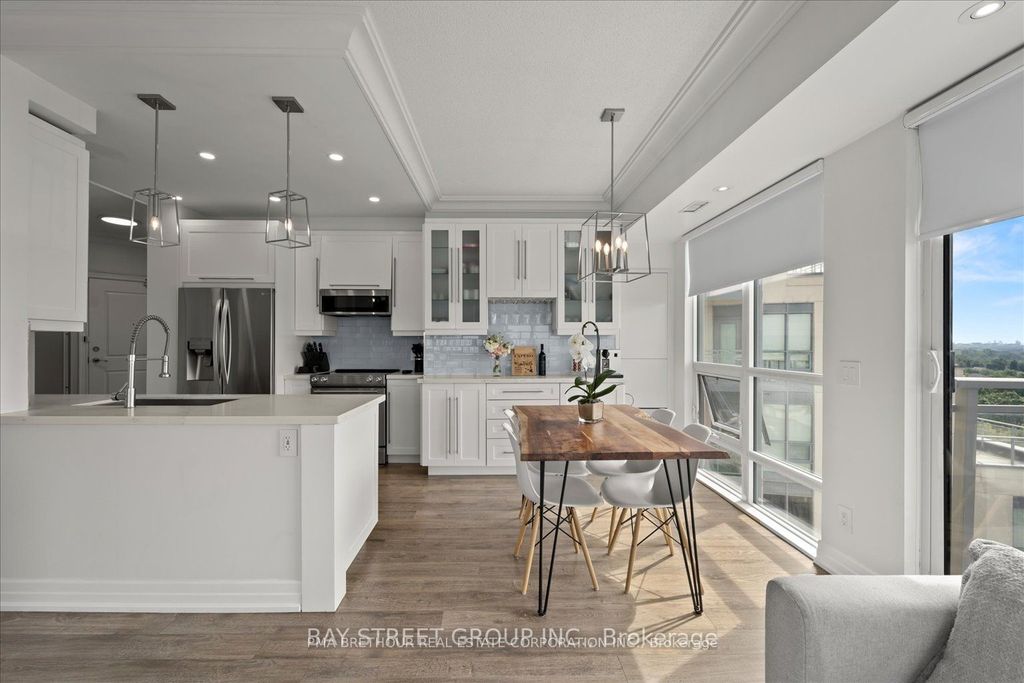 7730 Kipling Ave #902, Vaughan, ON - View 3