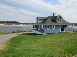 11 River Rd, Ipswich, MA 01938