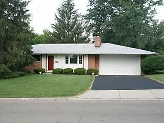 215 Flint Ridge Dr photo 1