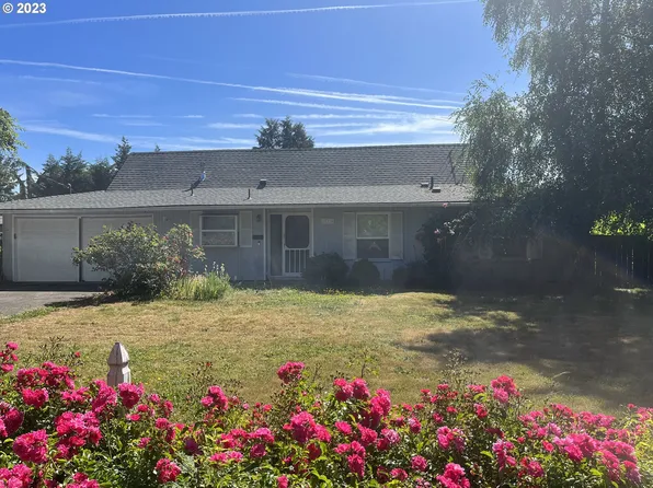 18316 Terry Ave, Lake Oswego, OR 97035