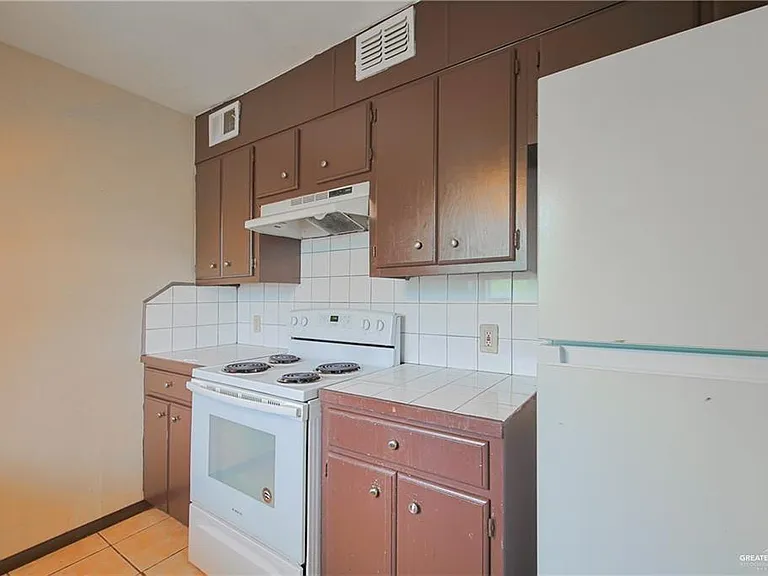 1521 W Nolana Ave #D — Photo 6