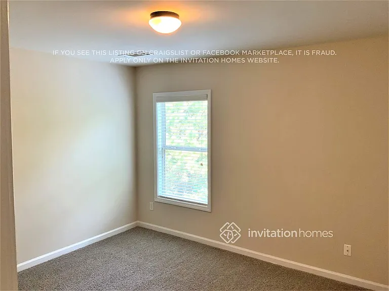 7330 Gossamer St — Photo 9