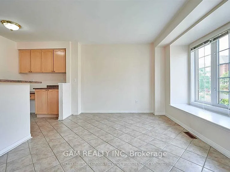 5030 Heatherleigh Ave N #101 — Photo 8