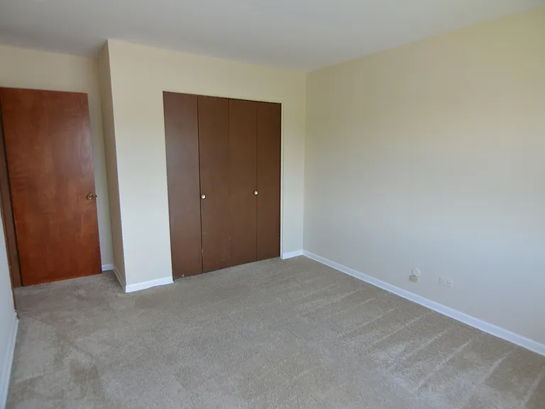 370 Eastern Ave #370 — Photo 8