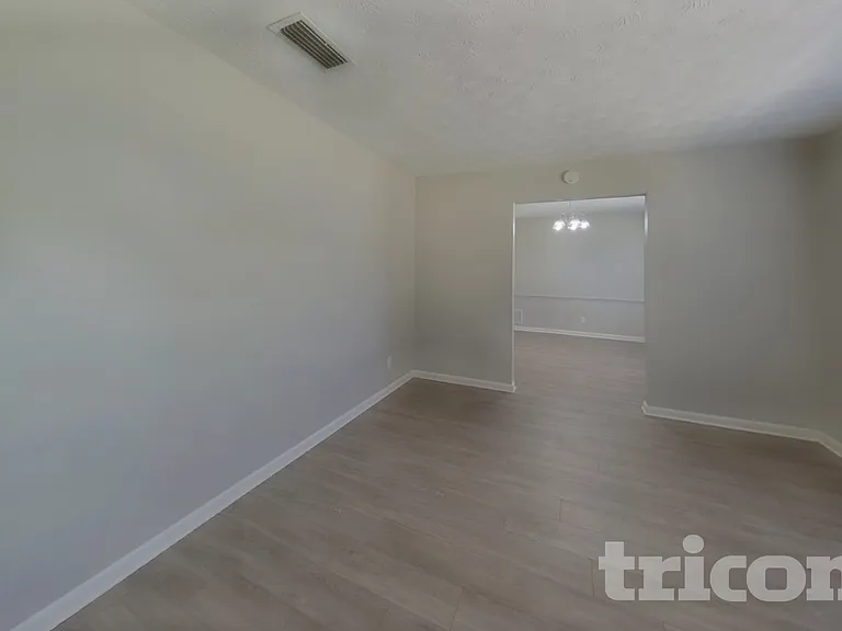 671 Custer Cir — Photo 12