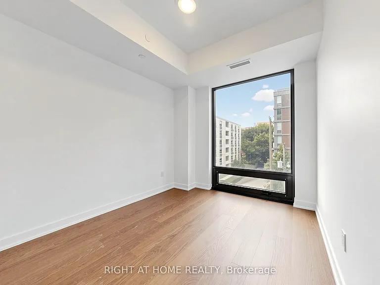 91 Montclair Ave #521 — Photo 18