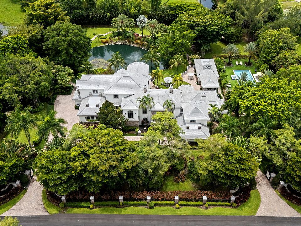 1st image of 8950 NW 70th Court