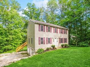 51 Old Southbridge Rd, Dudley, MA 01571