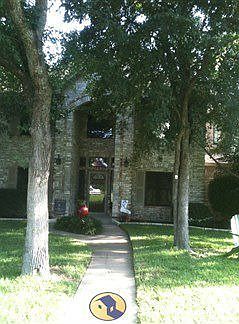 1st image of 1035 Runnymede Ct