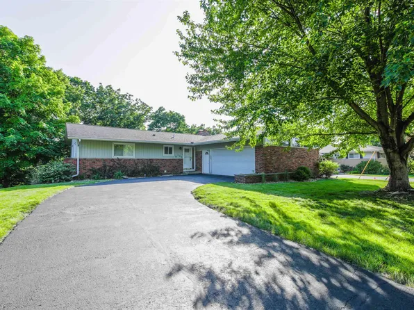 125 Highview Ter, East Peoria, IL 61611