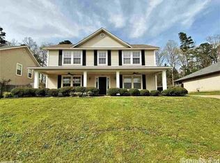 1304 Oxford Ave, Benton, AR 72019