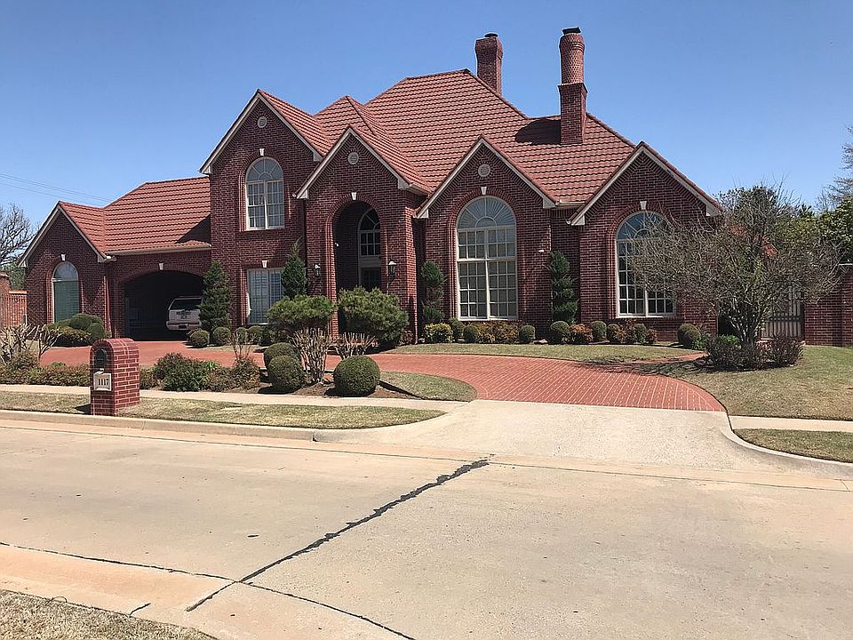 2nd image of 1117 Manor Hill Dr