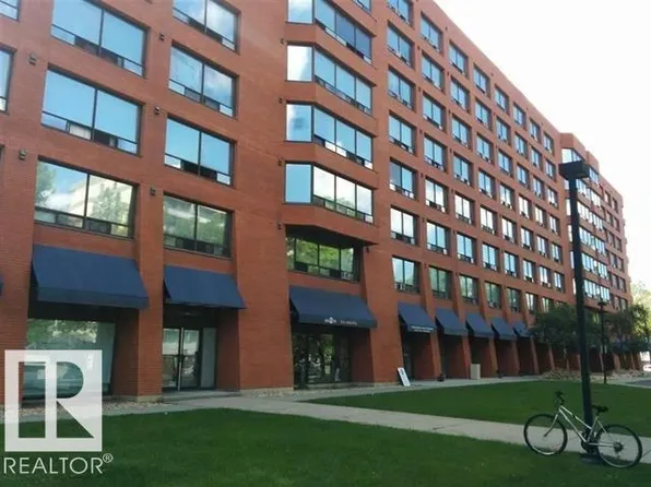 10160 114th St NW #206, Edmonton, AB T5K 2L2
