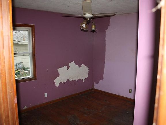 5th image of 5607 W Genesee St