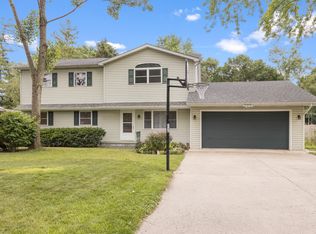 23731 W Sussex Dr, Channahon, IL 60410