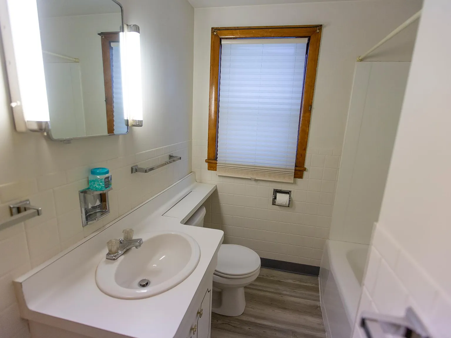 2 bed, 900 sqft, $1,350 — Photo 3