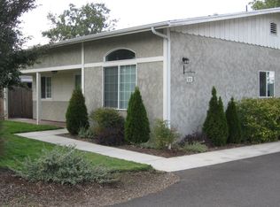 972 W Stewart Ave, Medford, OR 97501