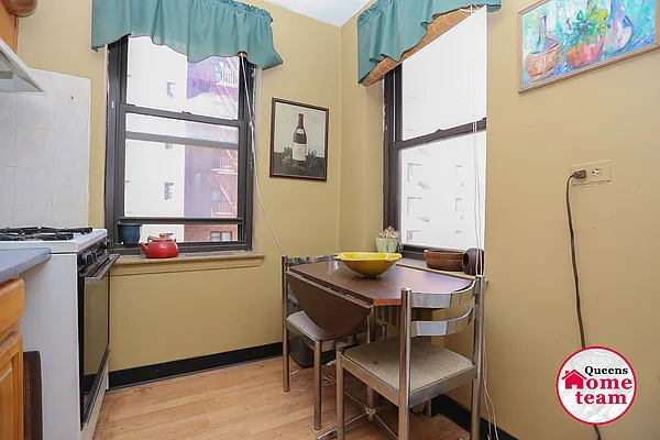 Sold by Keller Williams Realty Landmark II | media 10