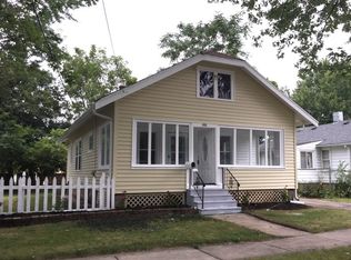 622 Hammond Ave, Aurora, IL 60506