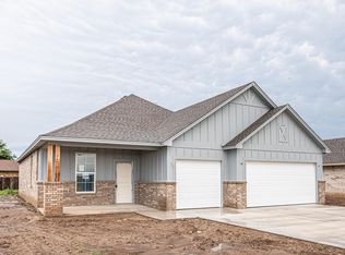 4610 Sandhill Dr, Enid, OK 73073