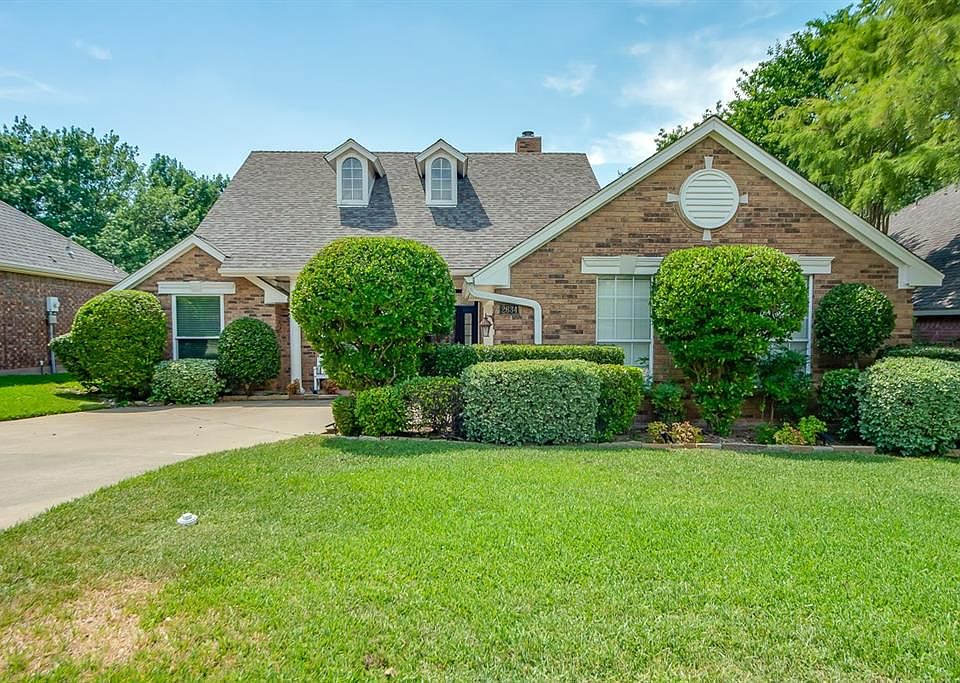 1st image of 2634 Valley Creek Trl