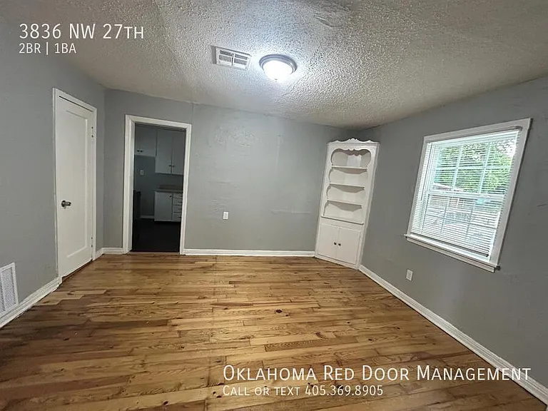 3836 NW 27th — Photo 3