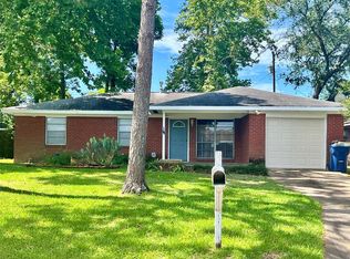 3001 15th Ave N, Texas City, TX 77590