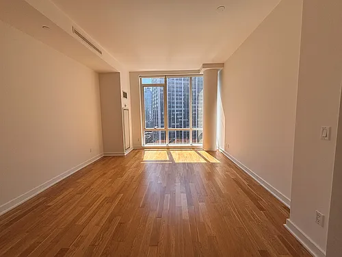 885 6th Ave #24B Photo 1