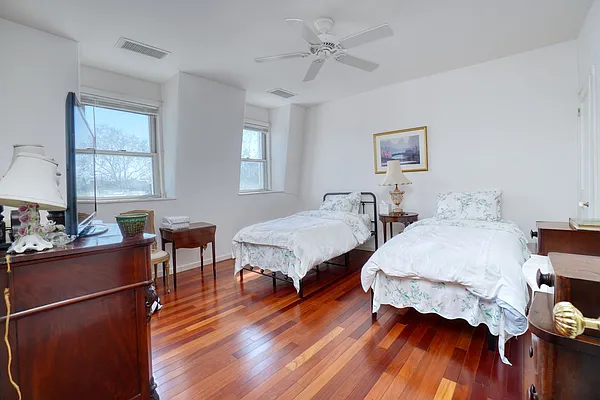 Bedroom, photo 3
