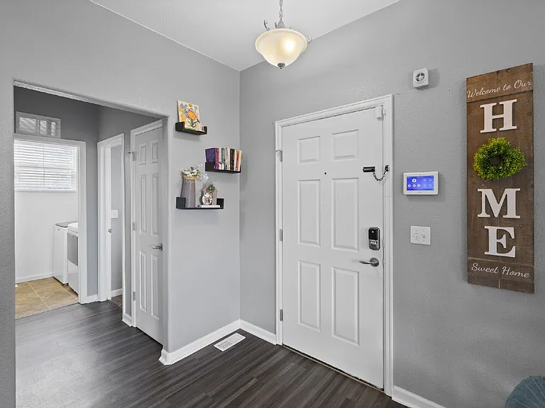 7555 Gallard Hts — Photo 4