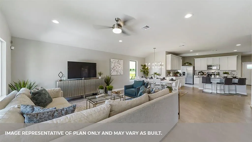 4 bed, 2031 sqft, $2,450 — Photo 3