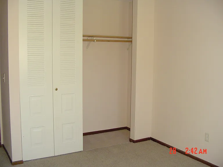 3320 Longfellow Avenue S — Photo 6
