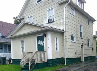 16 Home Pl, Rochester, NY 14611