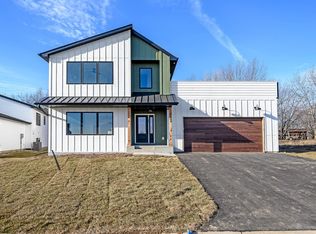 9956 14th Cir, Saint Michael, MN 55376