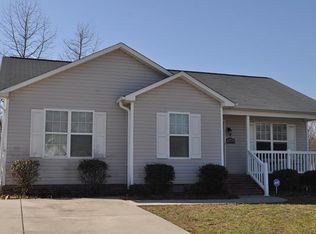 1623 Tracer Pl, High Point, NC 27260