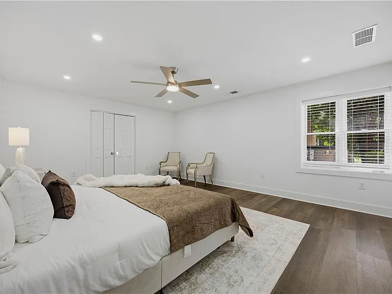 6410 Westchester Pl — Photo 24