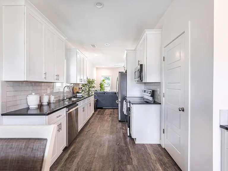 106 Leisure Pointe Cv — Photo 11
